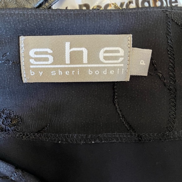 SHE by Sheri Bodell shear midnight blue/black skirt with liner. Size Small - Picture 5 of 5